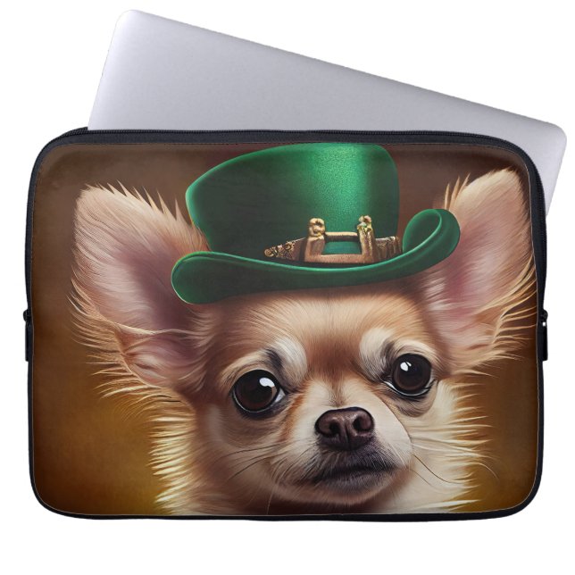 Capa Para Notebook Cachorro Chihuahua na Rua. (Frente)