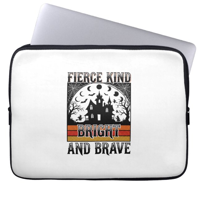Capa Para Notebook Camisa de Empoderamento de Halloween Corajosa Vint (Frente)
