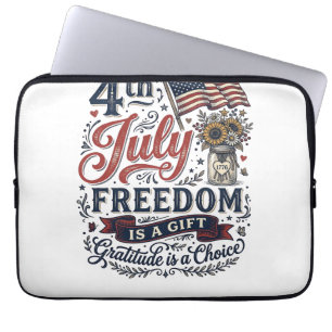 Capa Para Notebook Camisa Vintage de Gratidão pela Liberdade em 4 de 