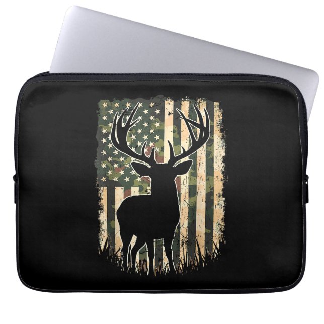 Capa Para Notebook Camo US Flag Deer Hunting Camoflage Hunter (Frente)