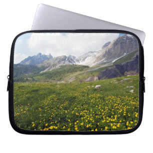 Capa Para Notebook Campo de Riviera francês do primavera da passagem