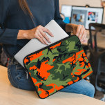 Capa Para Notebook Camuflagem Laranja e Verde, Militar, Exército<br><div class="desc">Padrão de camuflagem elegante,  na moda e sofisticado em cor laranja e verde. Presente moderno e moderno,  perfeito para o amante militar em sua vida.</div>