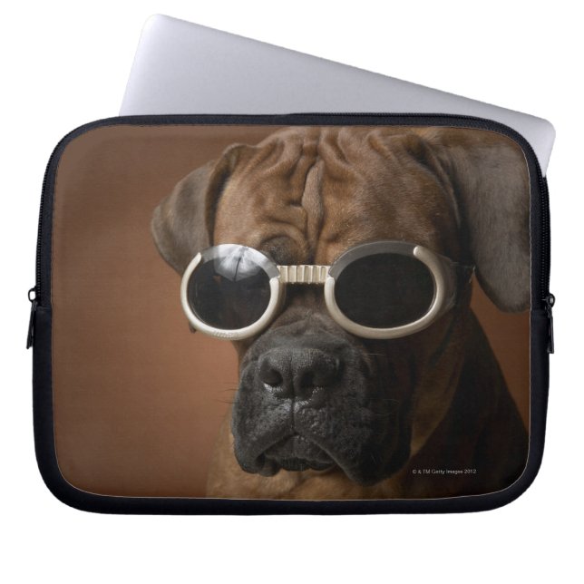 Capa Para Notebook Cão que veste óculos de sol (Frente)