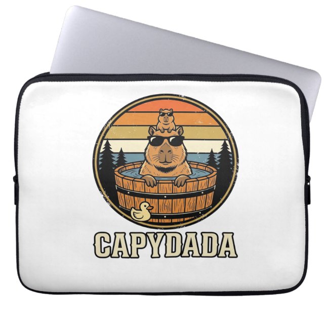 Capa Para Notebook Capydada Capivara Pai Design Vetorial Retro Banhei (Frente)