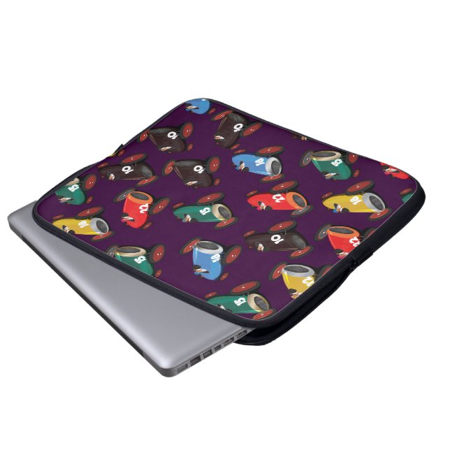 Capa Para Notebook Carros de Corrida Antigos (Frente Inferior)