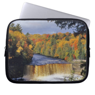 Capa Para Notebook Cataratas superiores de Tahquamenon em UP Michigan