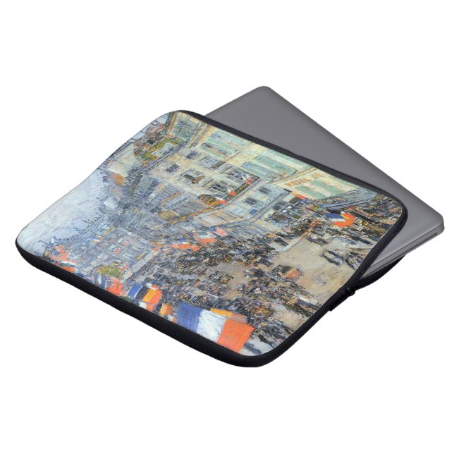 Capa Para Notebook Catorze de Julho, Rue Daunou de Childe Hassam (Frente Topo)
