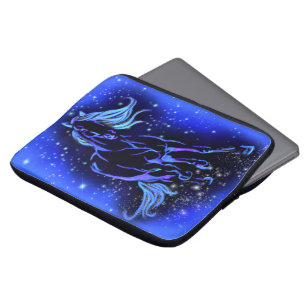Capa Para Notebook Cavalo Azul Neon Correndo À Lua À Noite Estrelad