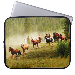 Capa Para Notebook Cavalos Selvagens