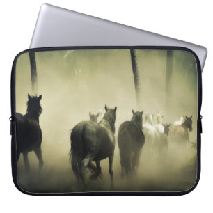 Capa Para Notebook Cavalos Selvagens Correndo