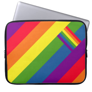 Capa Para Notebook Celebração Colorida de Stripes Arco com Bandeira
