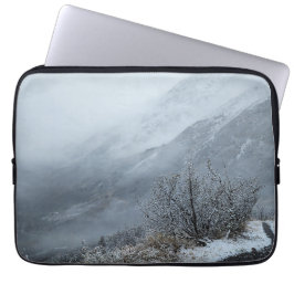 Capa Para Notebook Cena de Montanha de Trilha Nevada Silenciosa