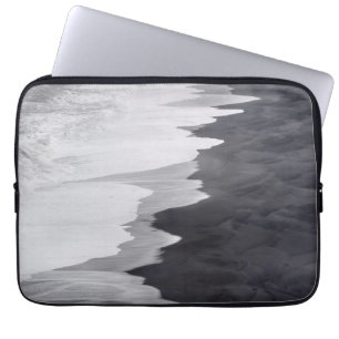 Capa Para Notebook Cena de praia em preto e branco