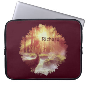 Capa Para Notebook Cervo na Floresta Nebulosa ao Nascer do Sol Dourad