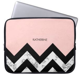 Capa Para Notebook Cevrons Pretos Brancos e Rosa