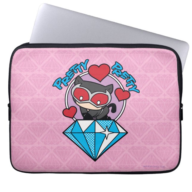 Capa Para Notebook Chibi CatWomen Sentada Em Alto Diamante (Frente)
