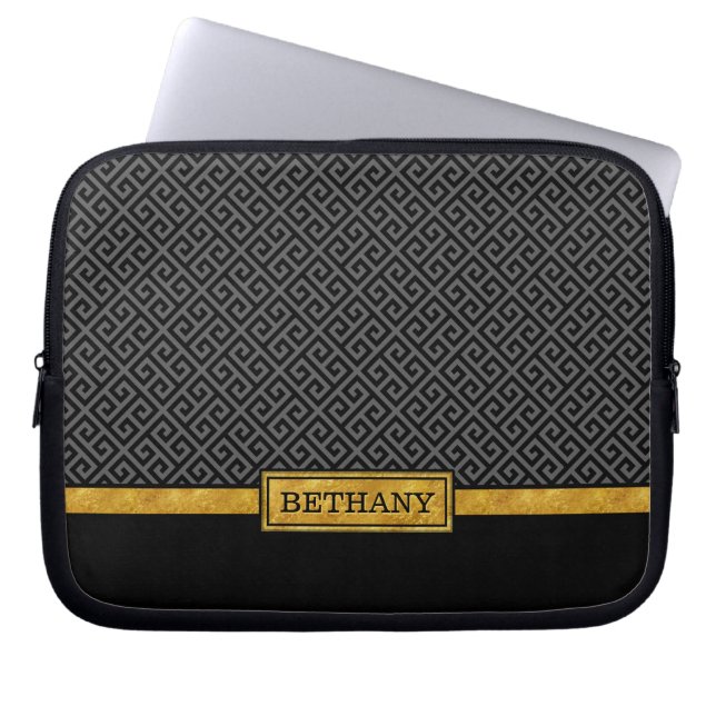 Capa Para Notebook Chic Dourado Name e Black Greece Key Patterno (Frente)