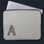 Capa Para Notebook Cinza bolsa de laptop<br><div class="desc">Algo para todos oferece bolsa de laptop personalizada personalizada. Essa bolsa de laptop projetada de forma exclusiva é atraente e atraente. Enquanto vocês já estão aqui, talvez queiram ver outros itens relacionados ao banheiro, como, por exemplo, chá cortina, cartuchos de sabão, tapetes de banho, cortinas coloridas de chá para crianças,...</div>