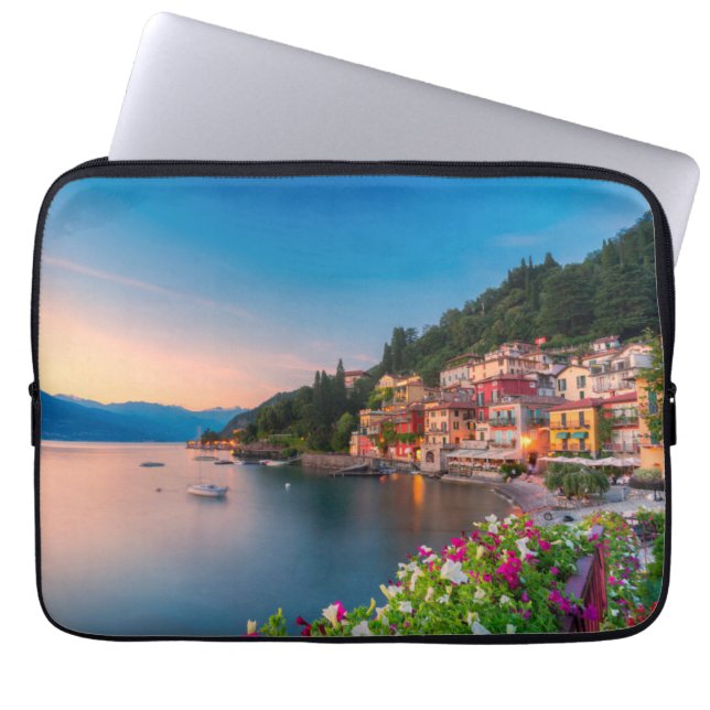 Capa Para Notebook Coastline | Varena, Lombardia, Itália (Frente)