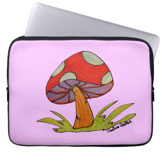 Capa Para Notebook Cogumelo Vermelho com fundo roxo