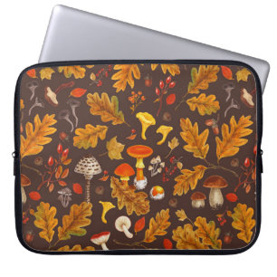 Capa Para Notebook Cogumelos florestais e flora do outono em castanho
