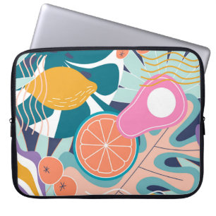 Capa Para Notebook Colagem de selva exótica e moderna.