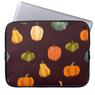 Capa Para Notebook Colorida Pumpkins: Elegância Escura de Outono.