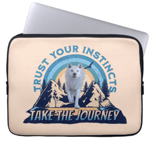 Capa Para Notebook Confie em Seus Instintos Aventura do Lobo Ártico A