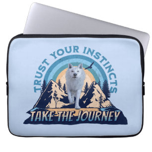 Capa Para Notebook Confie em Seus Instintos Aventura do Lobo Ártico A