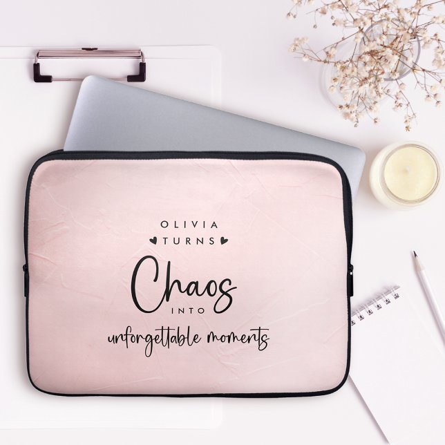 Capa Para Notebook Coordenador de Caos Personalizado Rosa (Criador carregado)