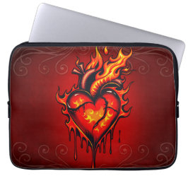 Capa Para Notebook Coração inflamável.