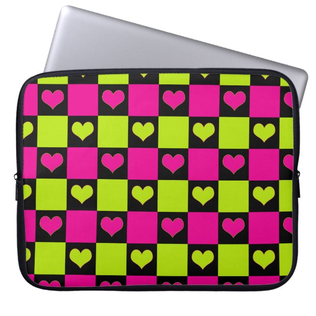 Capa Para Notebook Corações da Desktop Board - Verde limão, rosa quen (Frente)