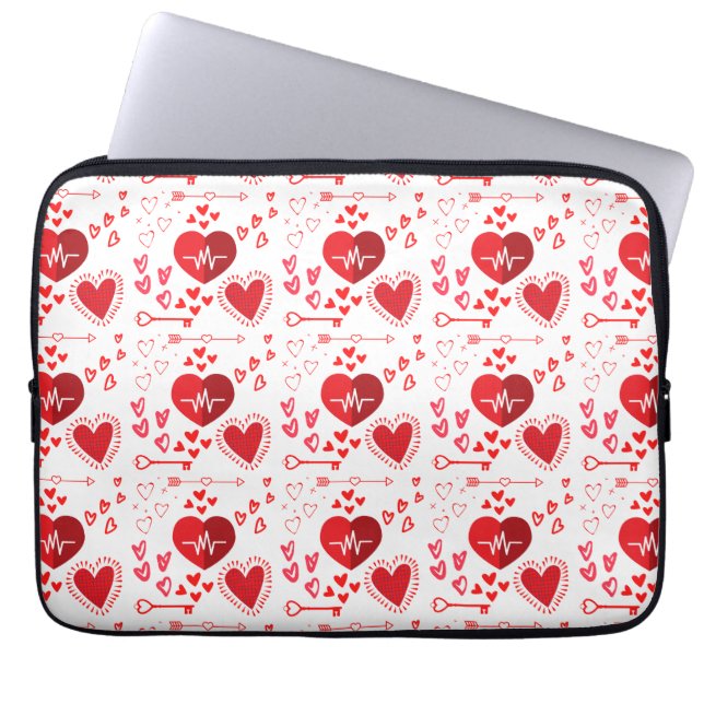 Capa Para Notebook Corações vermelhos de amor e flecha (Frente)
