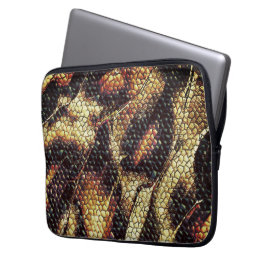 Capa Para Notebook Couro réptil com manchas amareladas e castanhas?