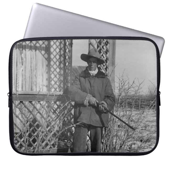 Capa Para Notebook Cowboy Rancher ou canadense fora da lei do Velho O (Frente)