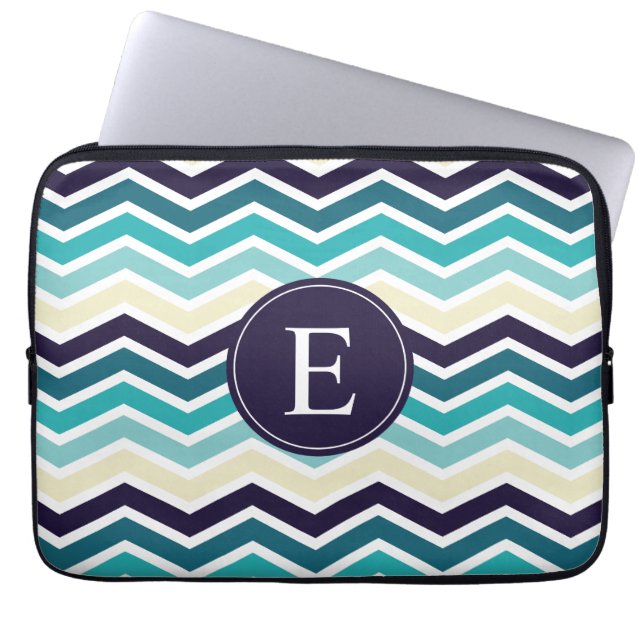 Capa Para Notebook Creme Azul Marinho Monograma Chevron (Frente)