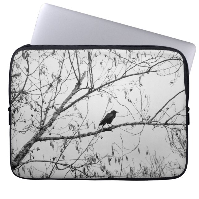 Capa Para Notebook Crow em uma Árvore de Birch (Frente)