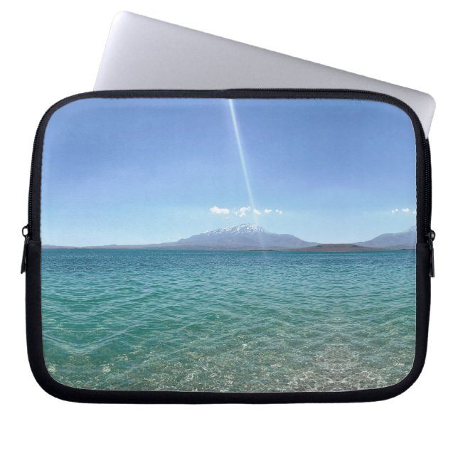 Capa Para Notebook Crystal Water View Blue Sky Beach Vibe Peaceful (Frente)