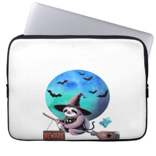 Capa Para Notebook Cuidado com a adorável preguiça de bruxa voando de