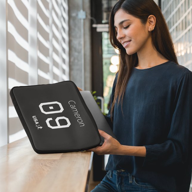 Capa Para Notebook Custom Minimalist American Athlete Monochromatic  (Criador carregado)