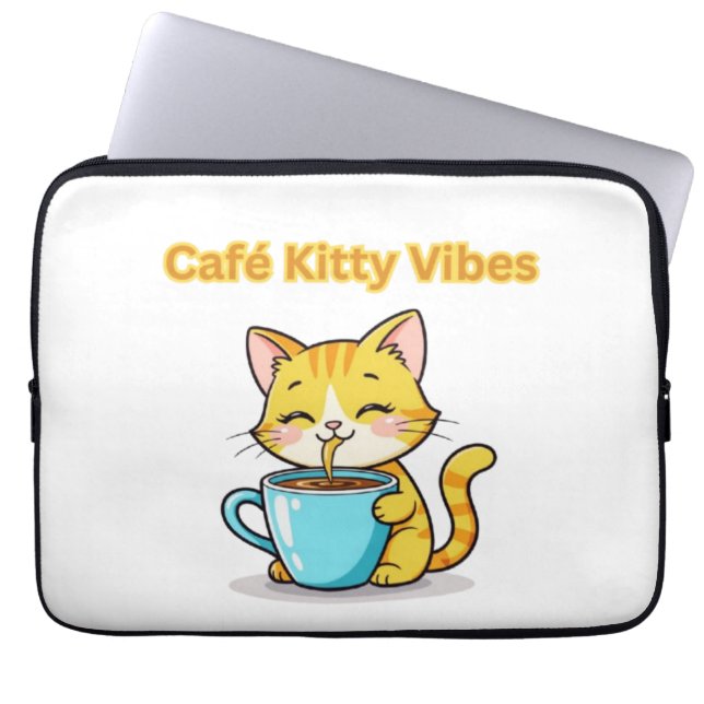 Capa Para Notebook **Cute Coffee Cat – Adorable Cat Drinking Coffee I (Frente)