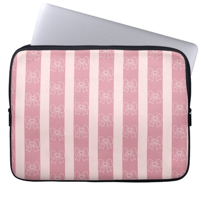 Capa Para Notebook Cute Pink Bow Stripe Pattern – Girly Aesthetic (Frente)