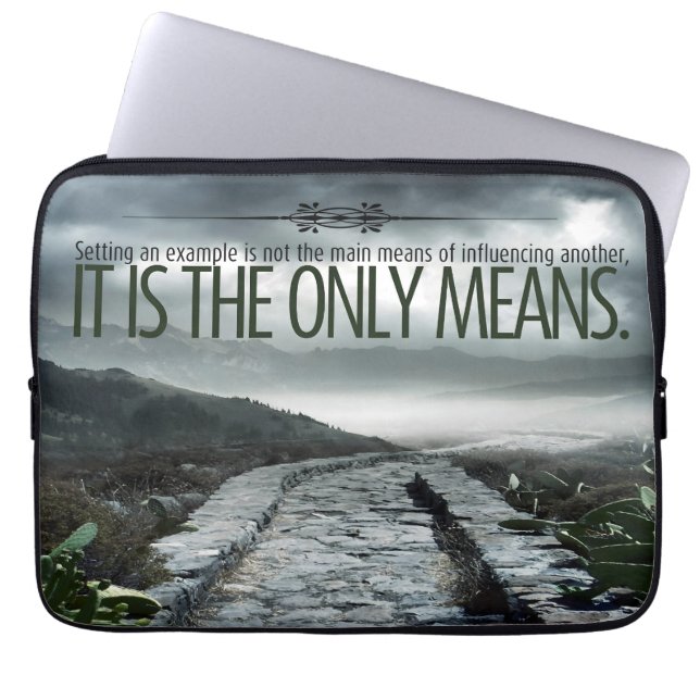 Capa Para Notebook "Definindo um exemplo" Cotação Inspiracional (Frente)