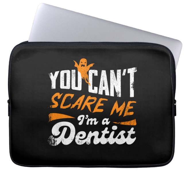 Capa Para Notebook Dentista Engraçado 🦷 Nada Me Assusta | Dentist Gi (Frente)