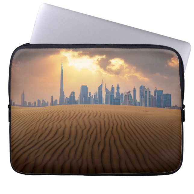 Capa Para Notebook Desertos | Vista Skyline do Dubai de Sand Dune (Frente)
