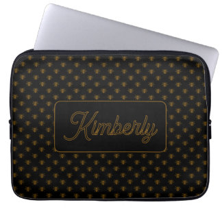 Capa Para Notebook Design de Monograma com Nome Personalizado Abelha