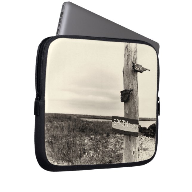 Capa Para Notebook destino de praia (Frente Esquerda)