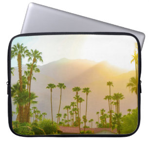 Capa Para Notebook Dia do pôr do sol com Primaveras de palma com mont