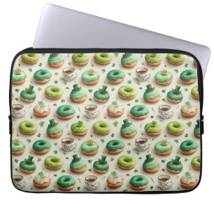 Capa Para Notebook Donuts e Café do Dia de São Patrício em Aquarela