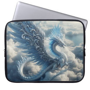 Capa Para Notebook Dragão atordoante cercado por nuvens